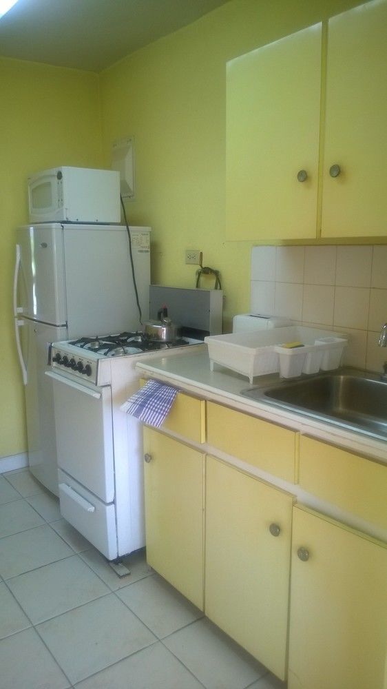 Carib Blue Apartments Oistins Exterior foto